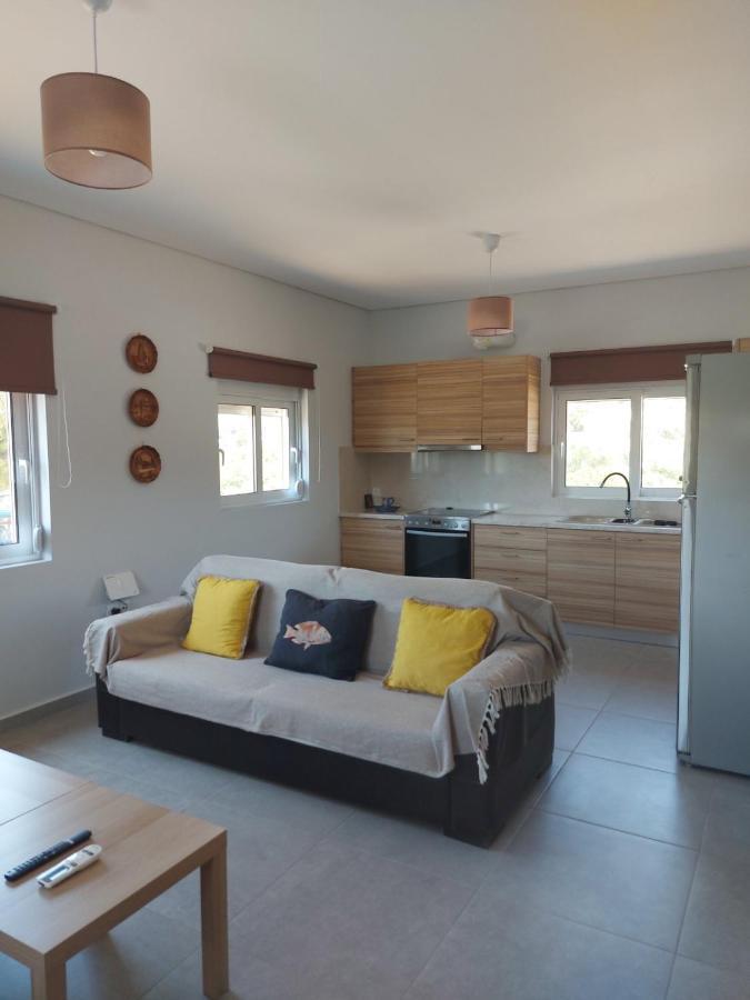 Saint George Family House * Palaia Fokaia