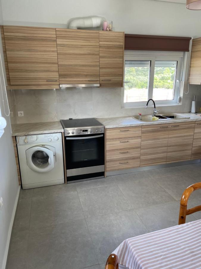 Saint George Family House Palaia Fokaia